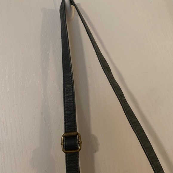 Navy soft faux leather crossbody purse bag - Picture 4 of 9